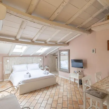 Key's House Apartmán Parma